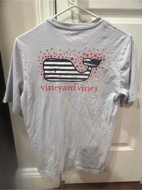 Vineyard vines t shirt size large